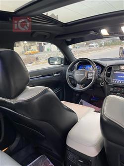 کرایسلەر 300